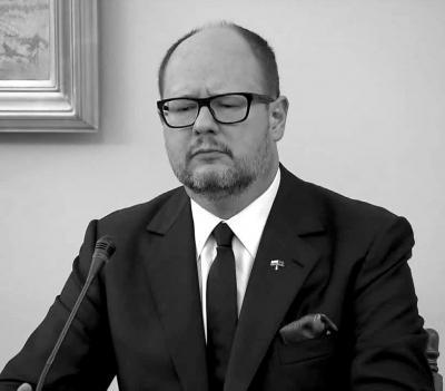 Prezydent Gdańska Paweł Adamowicz. Zmarł 14 stycznia wskutek ran zadanych przez zamachowca dzień wczesniej podczas gdańskiego Finału Wielkiej Orkiestry Świątecznej Pomocy (źródło: 24wroclaw.pl)